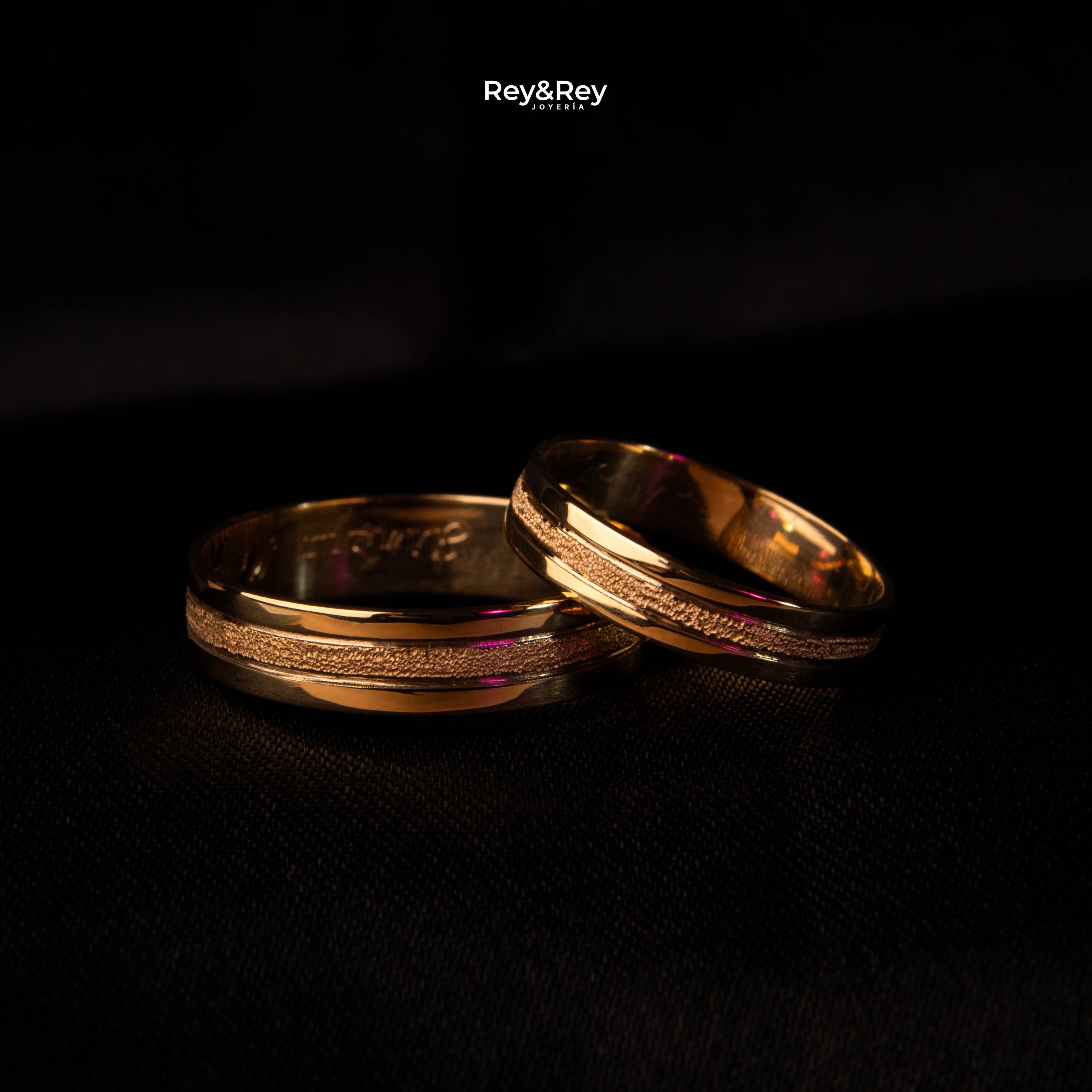 Anillo Craquel MID de Oro 10k