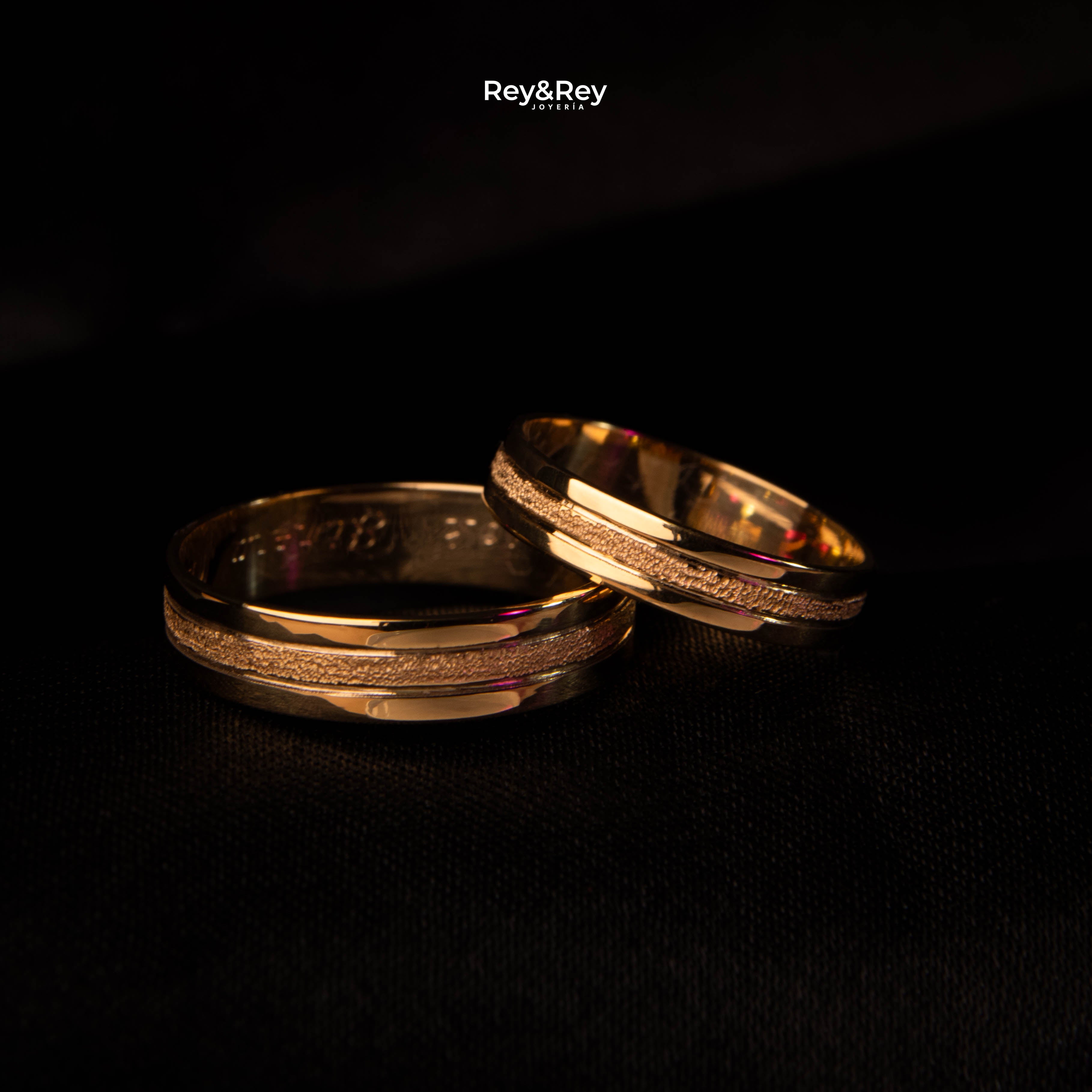 Anillo Craquel MID de Oro 10k