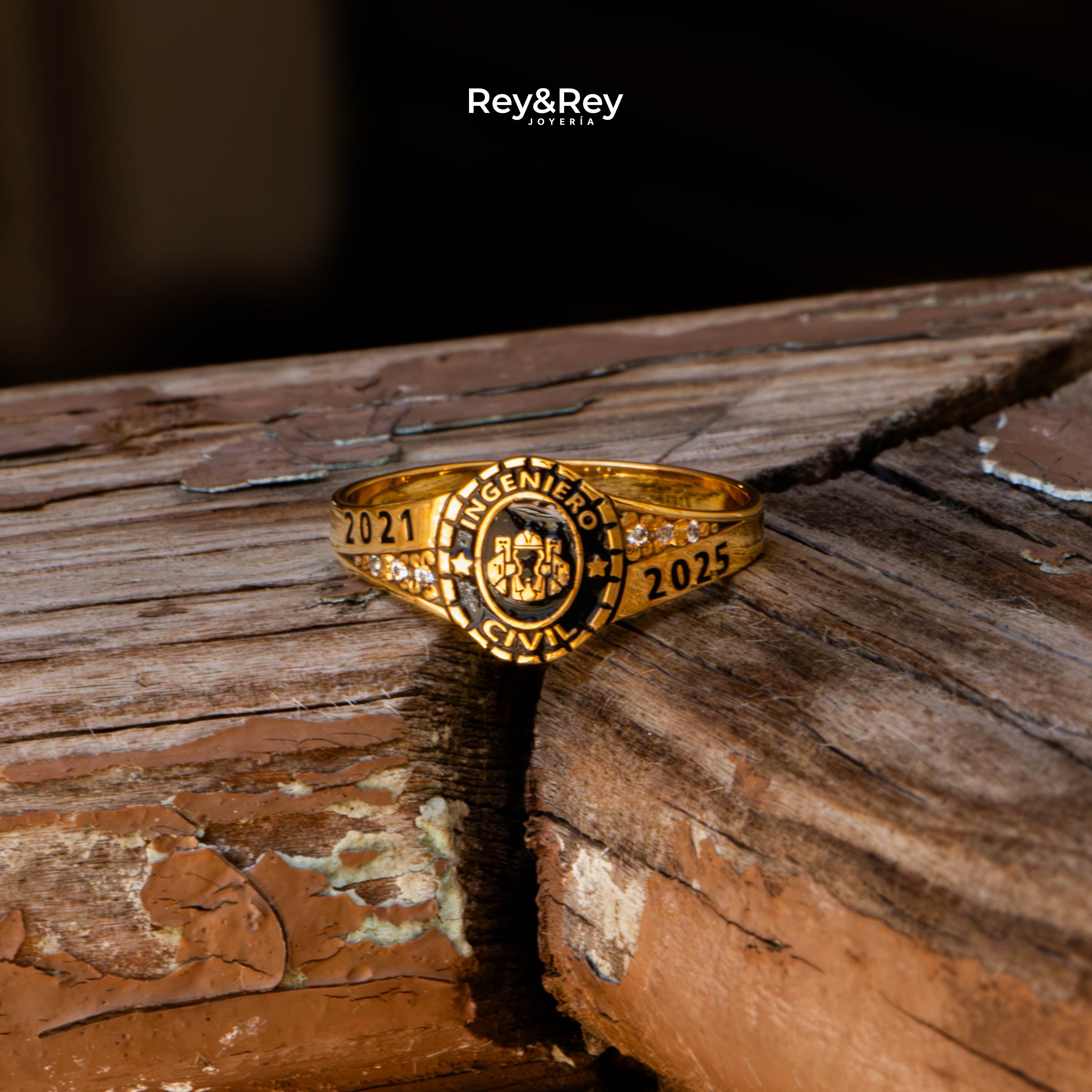 Anillo Graduacion Continente Oro