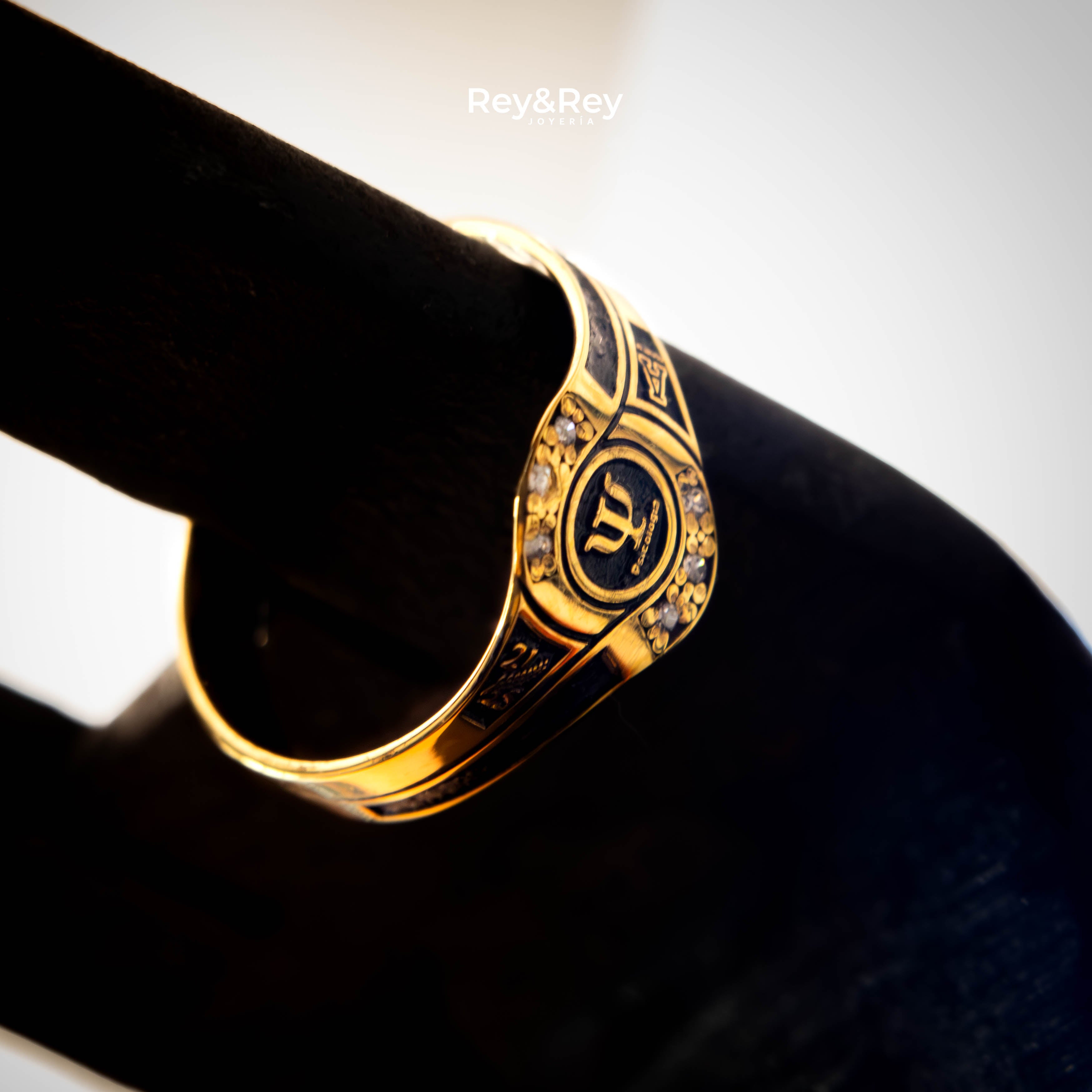 Anillo Graduación Ascenso Oro