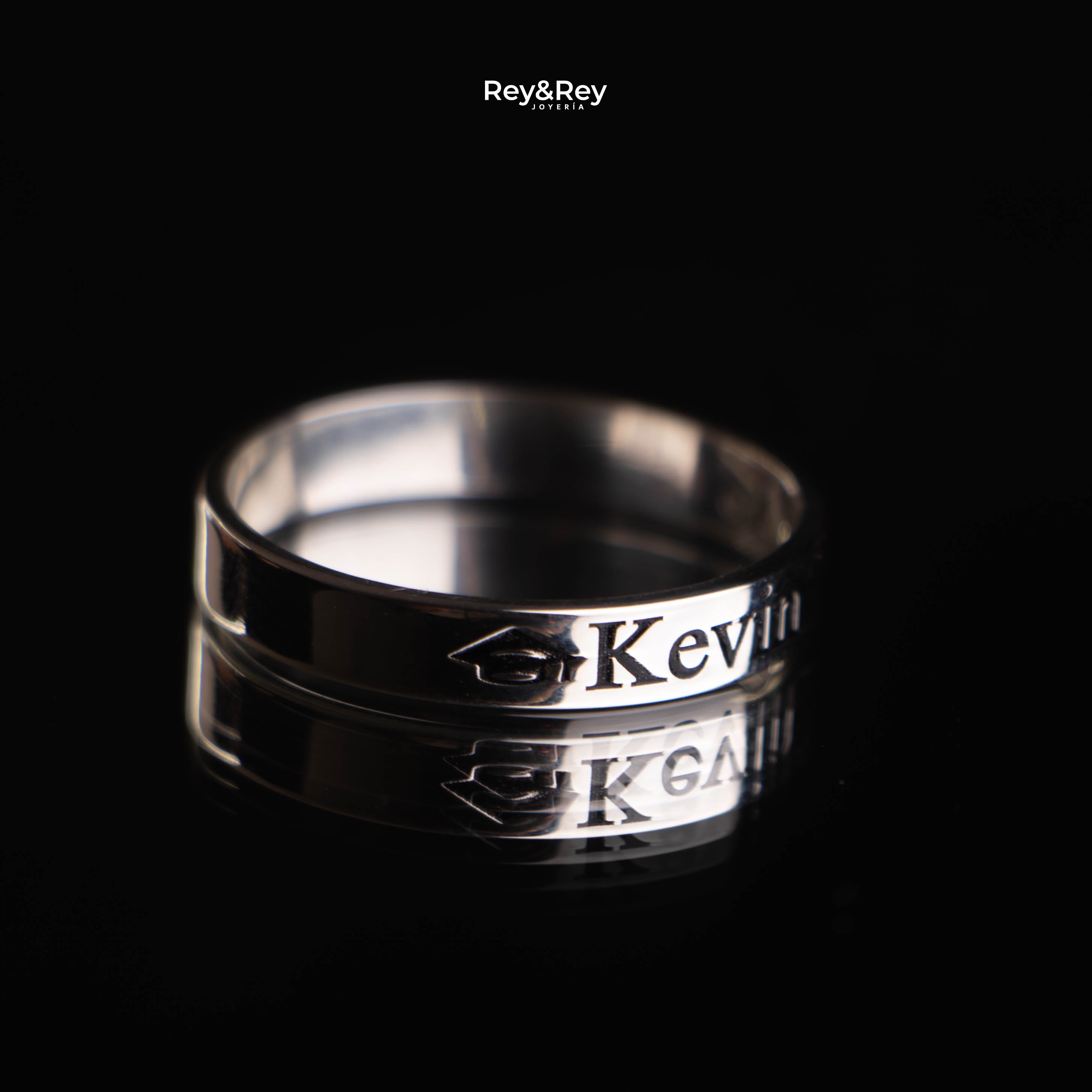 Anillo Graduación Flat S Birrete Name Plata