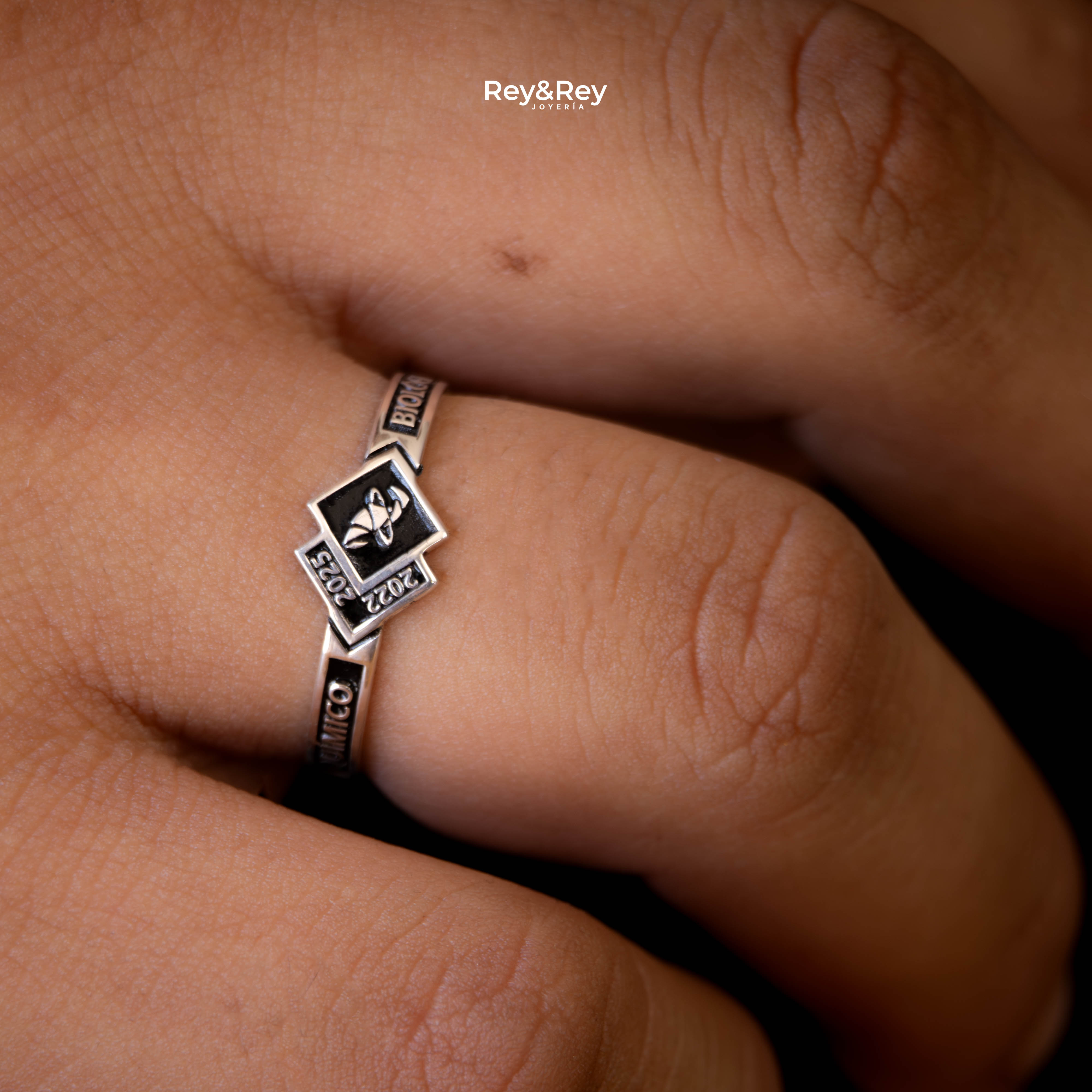 Anillo Graduación Skalon Plata
